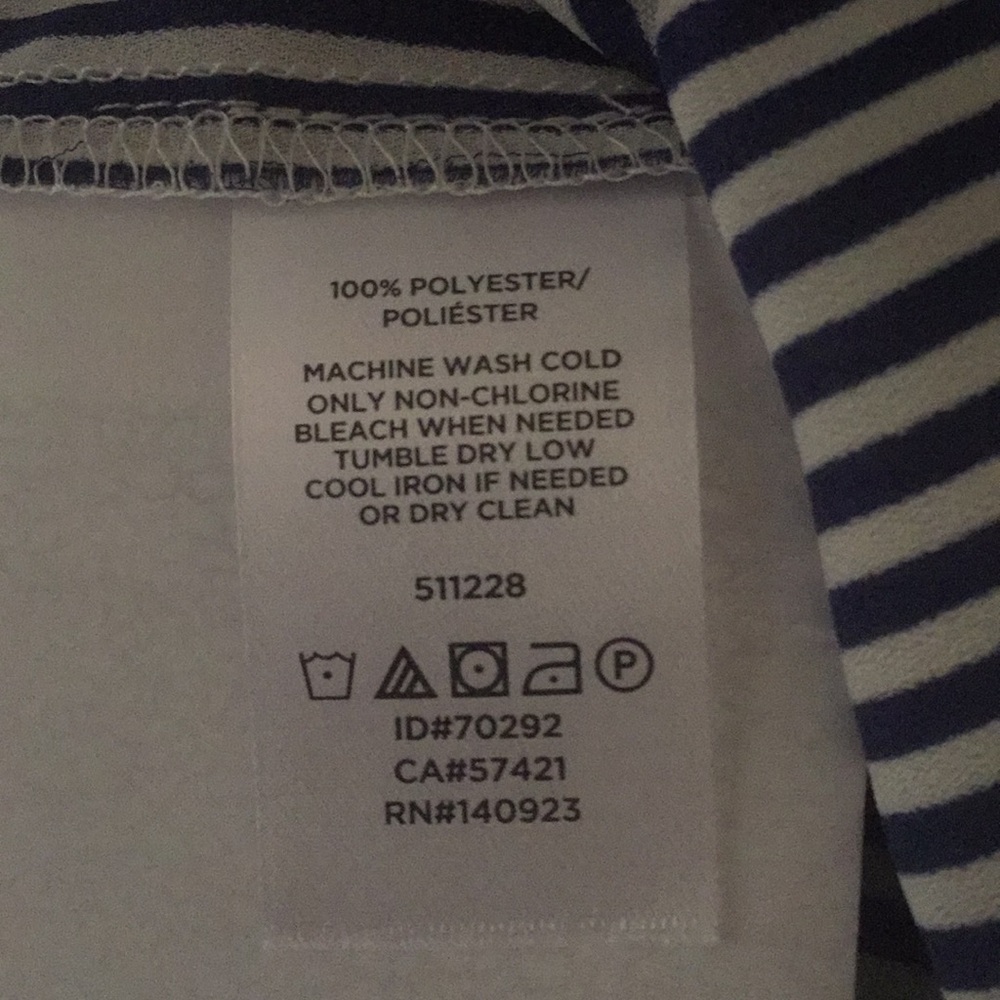 NWT Women’s Loft Striped Blouse sz Medium - Picture 4 of 4